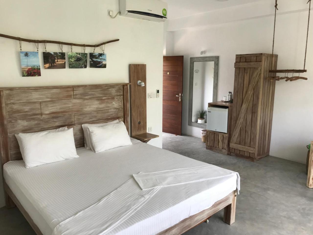 Jippie The Villa Hikkaduwa Dış mekan fotoğraf